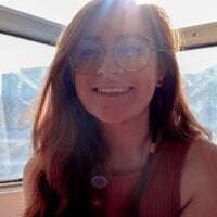 linda_giggle webcam model