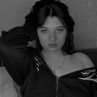 cruelgl4mour model avatar
