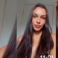 iamlori_taylor18's Offline Chat Room