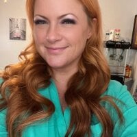 milfnole's Offline Chat Room