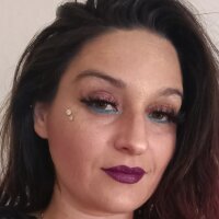 aliyahsnow's Offline Chat Room