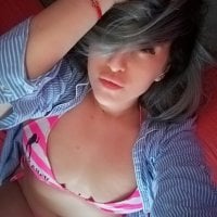 SandraBulock's Offline Chat Room