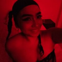 Violet_golden webcam model