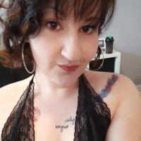 MissCurvy88's Profile Pic