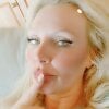 Mandy_xxxx's Offline Chat Room
