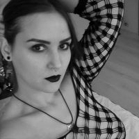 DorianGrayy's Offline Chat Room