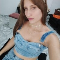 Saraa-restrepo webcam model