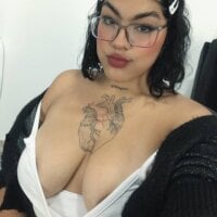 Model morenita_3