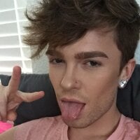 BoiBauzer webcam model