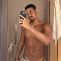Boynovinho21 webcam