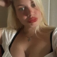MaryJane_Blonde webcam