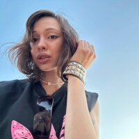 Mia_Lynn_'s Offline Chat Room