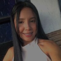 Lauren_smiles webcam model