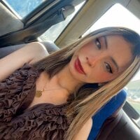 Fresi_blonde webcam model