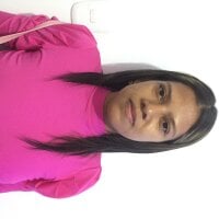 غرفة دردشة chanellatingirl دون اتصال