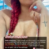 Model Violett_Taylor