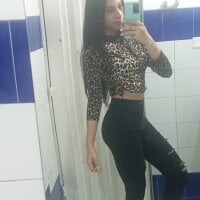 Emma1717 webcam model