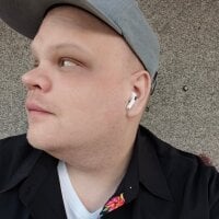 SeraVonDeeIsQueen 头像图片