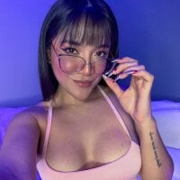 LilyLipss' Offline Chat Room