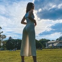 uniquesofia1's Offline Chat Room