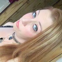 PrincessHarleenQuinn's Offline Chat Room