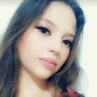 Rosse_23_ Adlı Modelin Çevrimdışı Sohbet Odası