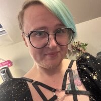 queerlyjaz model avatar