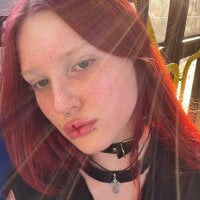 Scarlet_Blade webcam model