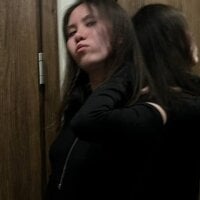 Keraline_Piercen Offline chat-huone