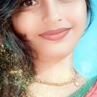 hot_deekcha
