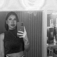 Liagni0 webcam model