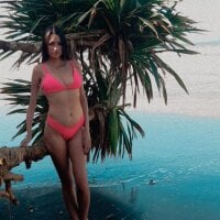 Julia_sexyy's Offline Chat Room