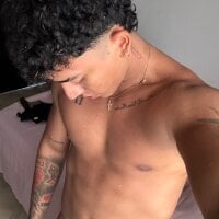 justyn_athenea webcam model