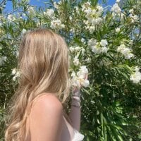 esme_moore_ webcam model