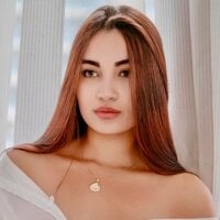 aisha_es webcam model