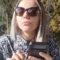 DizzyHoT's Offline Chat Room