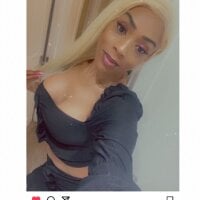 Ebonyminx1's Offline Chat Room