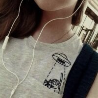 Beatrice_L Adlı Modelin Çevrimdışı Sohbet Odası