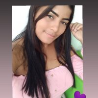 Lola_xc's Offline Chat Room