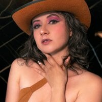 hollywatson23's Offline Chat Room