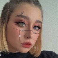 Alicewoooow Adlı Modelin Çevrimdışı Sohbet Odası