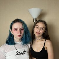 DanielleElizabeth's Offline Chat Room