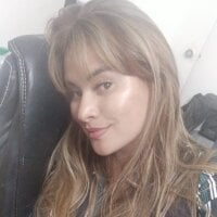 ห้องแชทออฟไลน์ของ romina_rose