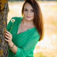 AdelinaSky354