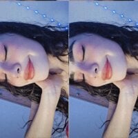 0Bonni1 webcam model