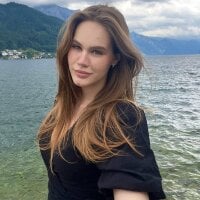 Kaisle_Dynard's Offline Chat Room