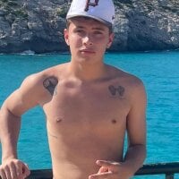 Julian_wolf18 webcam model