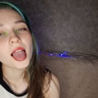 AnnetteNAmie's Offline Chat Room