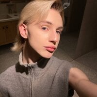 lucidangelok1 webcam model