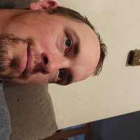 giantmanthing's Offline Chat Room